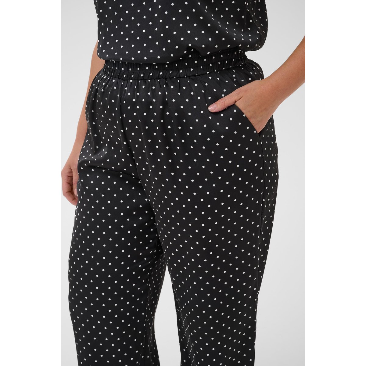 Pantalon casual noir black w. white dot, KAFFE CURVE