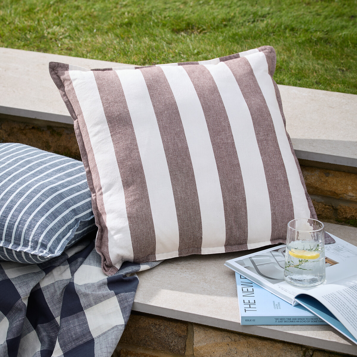 Hayle 100% Cotton Outdoor Cushion chocolate, YARD