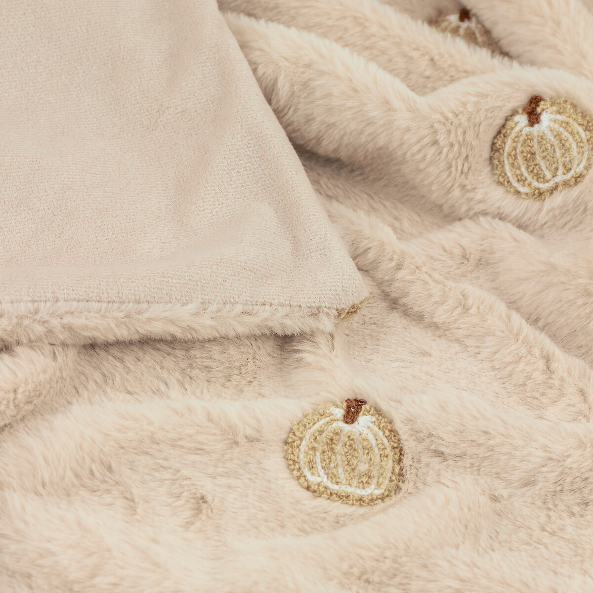 Autumn Pumpkins Embroidered Throw natural, FURN.