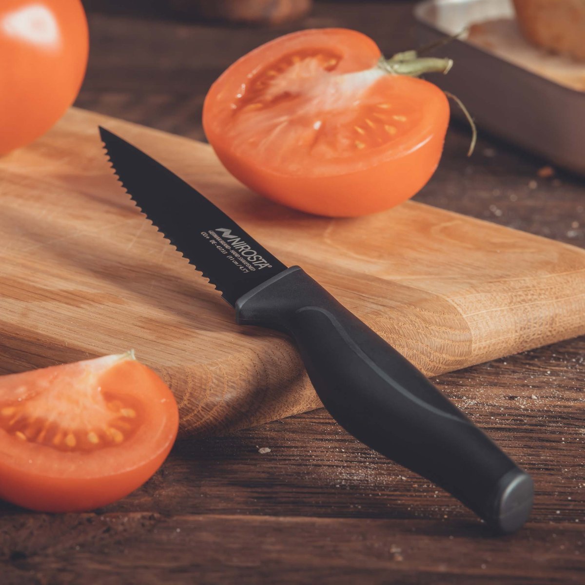 Couteau de cuisine cranté BLACK EDITION noir, NIROSTA