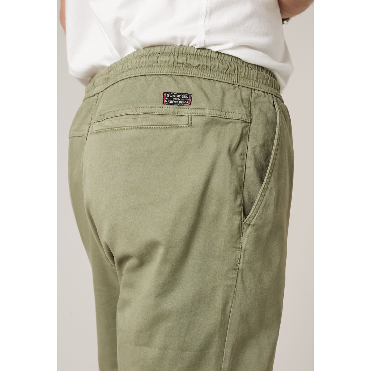 Pantalon régular homme en coton JEMINY light khaki, DEELUXE