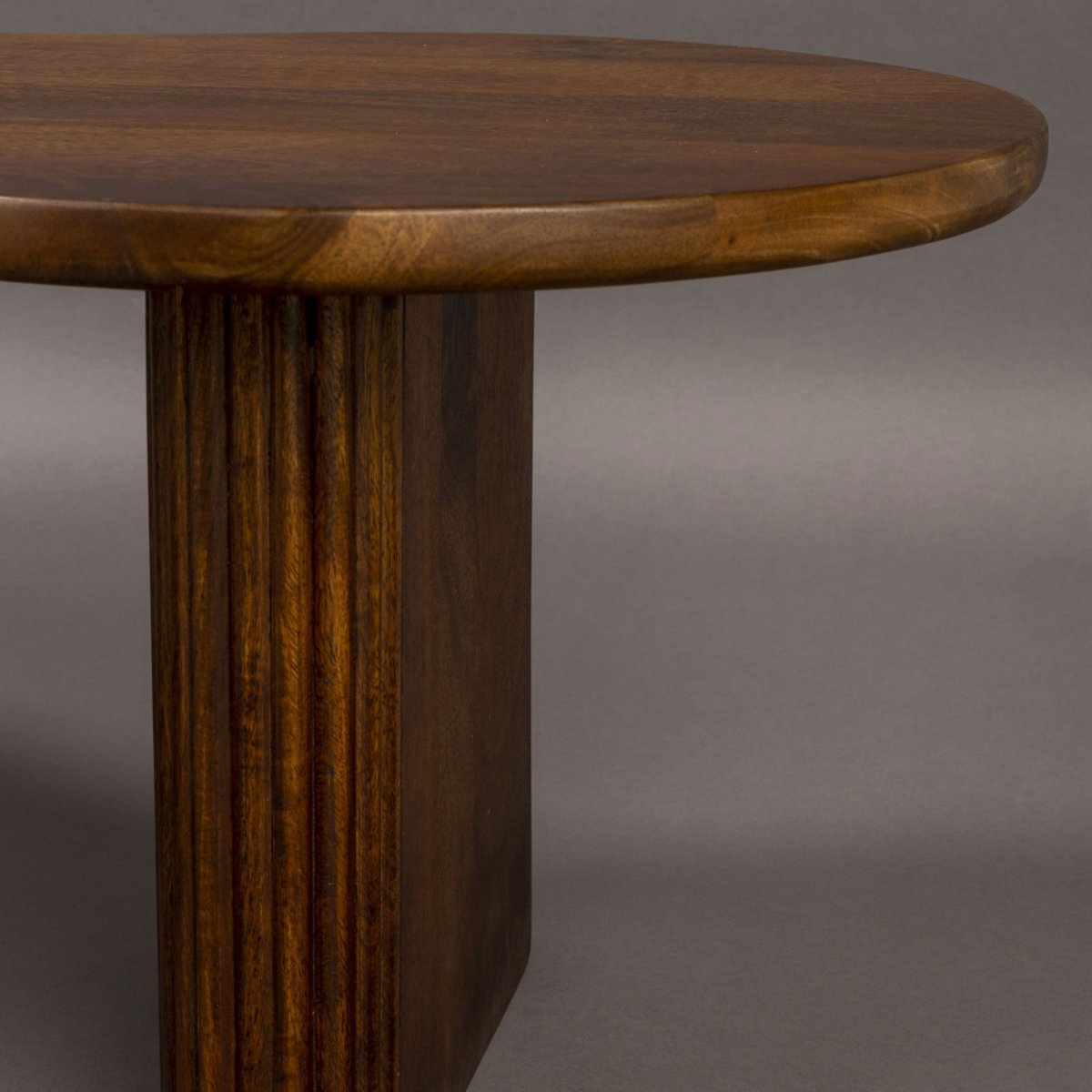 Table basse organique en bois 110x60cm- TILON bois foncé, DUTCHBONE