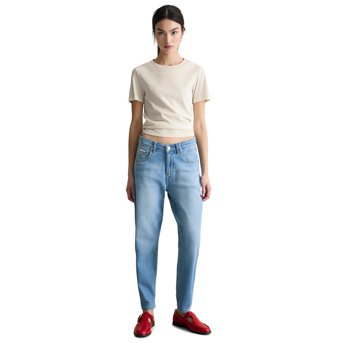 Jeans modèle Freja boyfriend ankle-length en mélange de coton organique et de lyocell bleu clair, MARC O’POLO DENIM