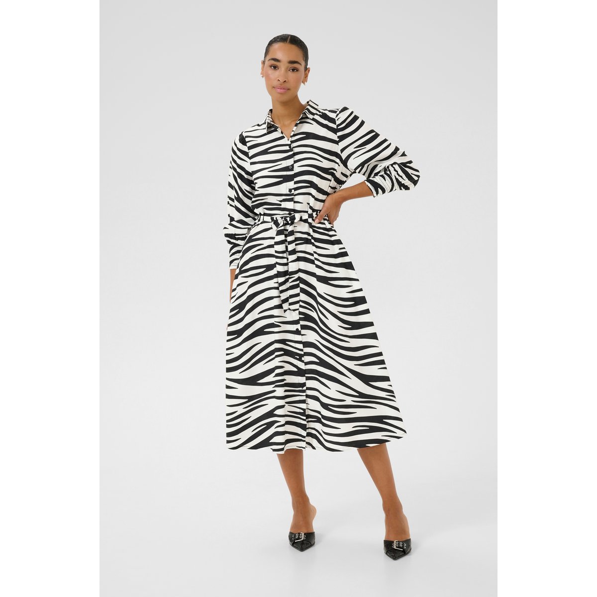 Dress blanc/noir animalier, KAFFE