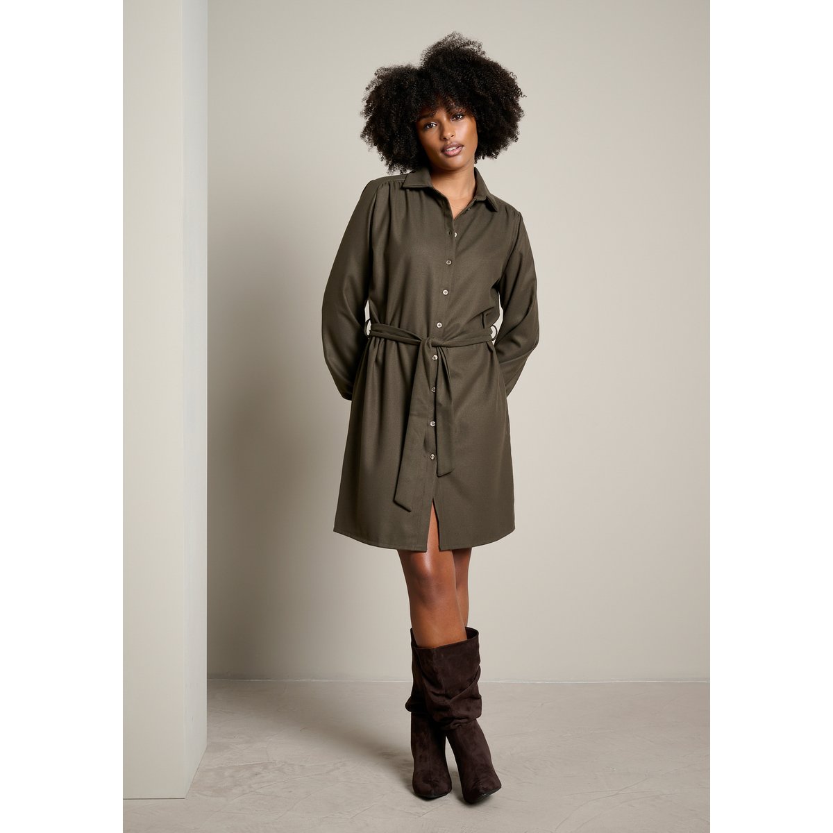 Robe chemise à ceinture khaki, LOLALIZA