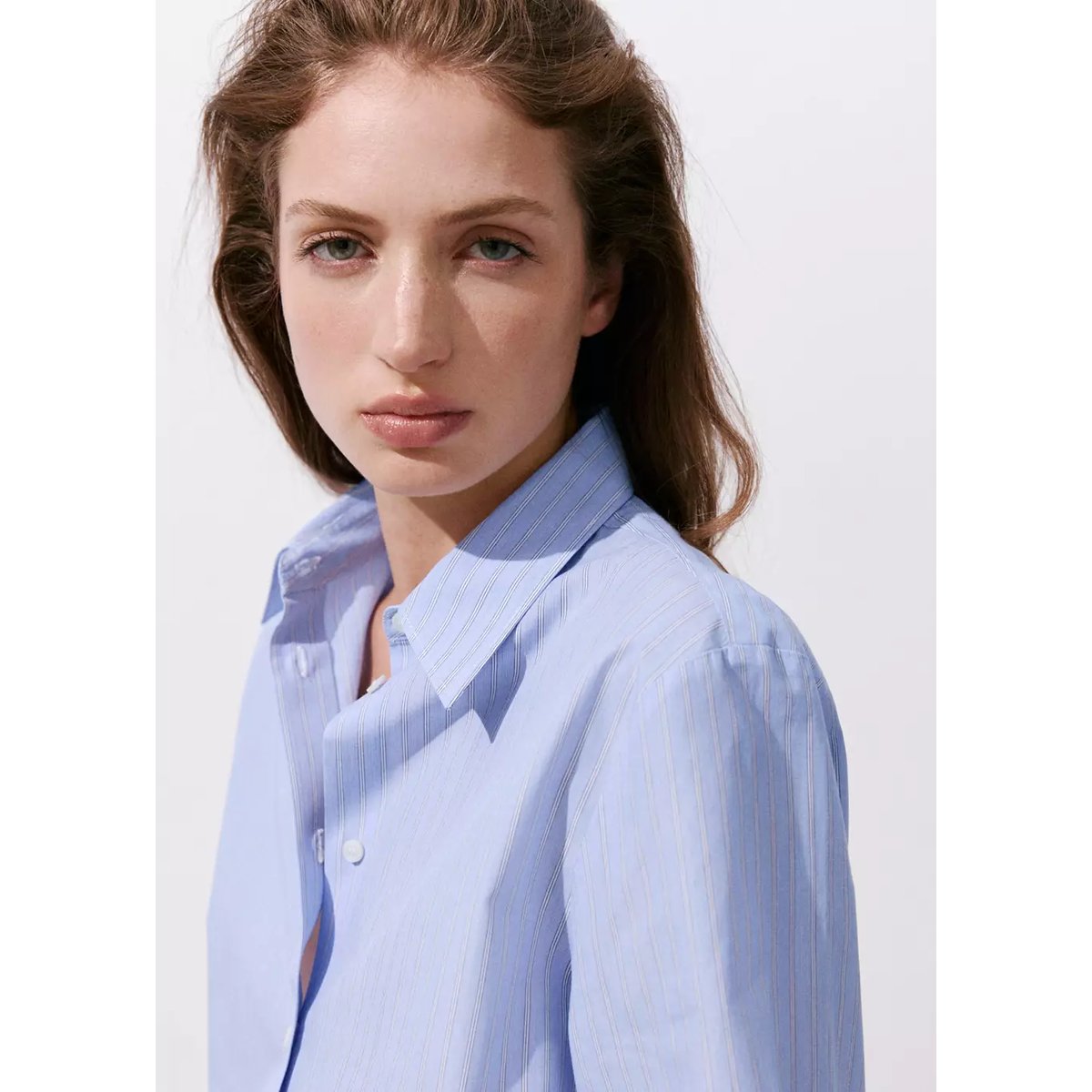 Chemise à rayures en coton et lyocell bleu ciel, MANGO