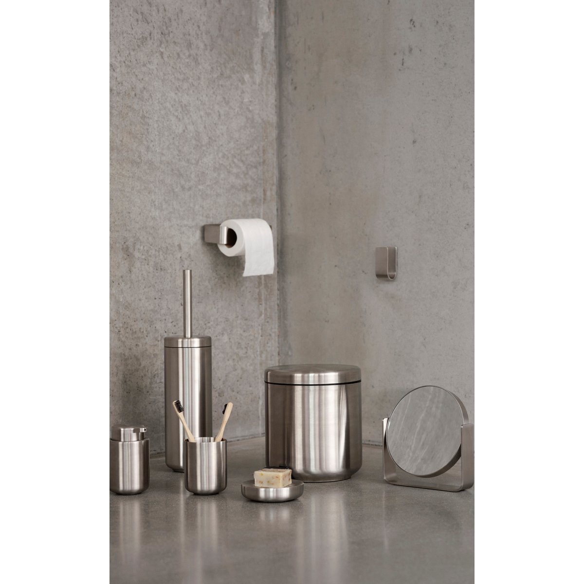 Brosse de toilette UME acier, ZONE DENMARK