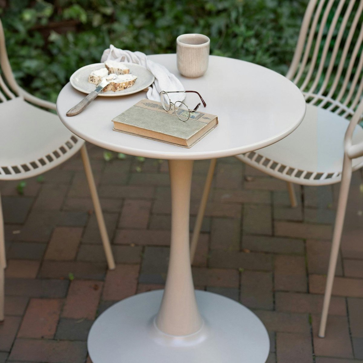 Table bistrot ronde en acier taupe ø60 cm RHODES taupe, PIER IMPORT