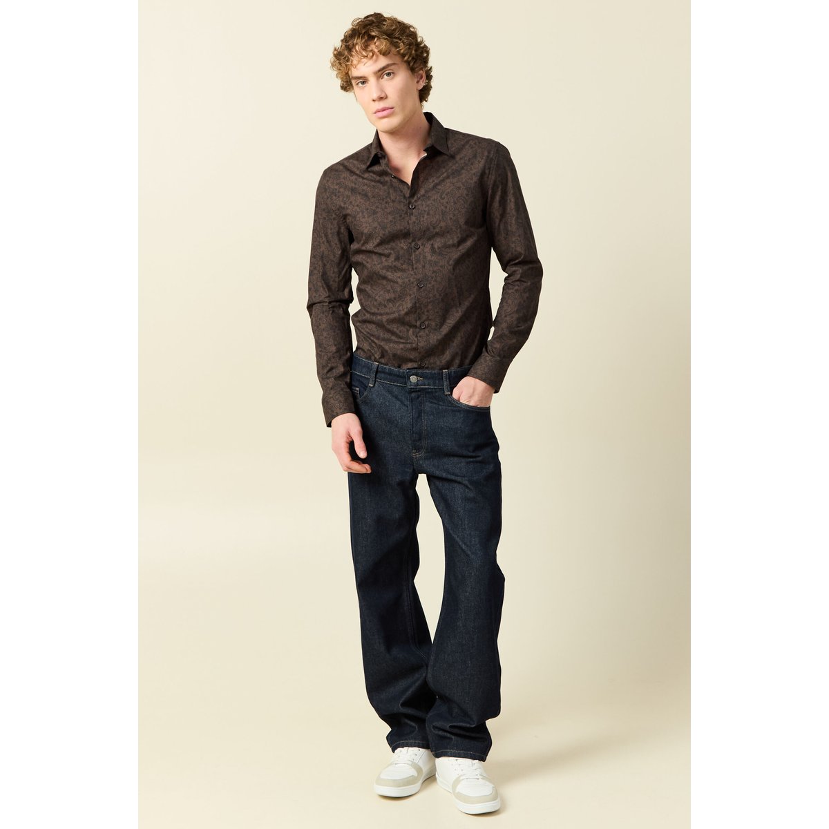 Chemise cintrée manches longues en coton noir, BONOBO