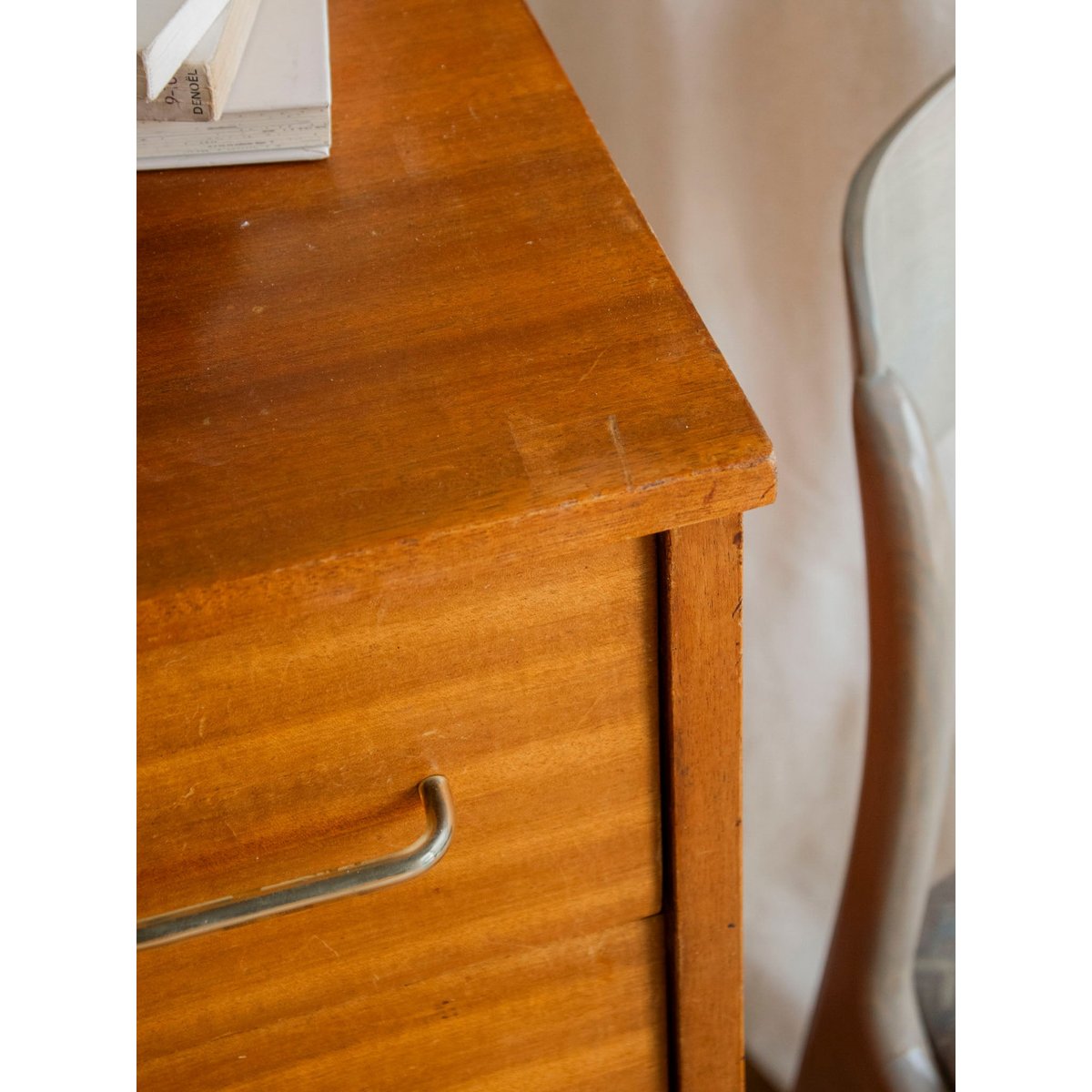 Commode scandinave aux pieds compas Olga N°700 - Bon état bois clair, DEBONGOUT