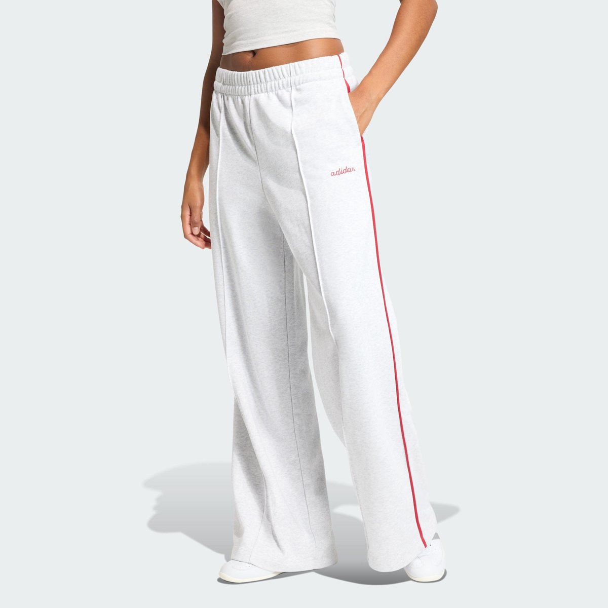 Pantalon Avec Graphisme Brodé Seasonal Essentials Colourpop Pantalon Avec Graphisme Brodé Seasonal Essentials Colourpop light grey heather / active maroon, ADIDAS SPORTSWEAR