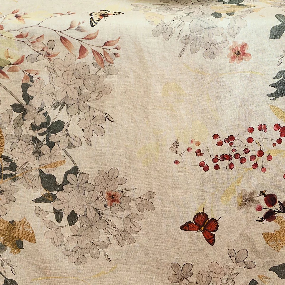 Chemin de table lin & coton lavé VINTAGE FLOWERS cranberry, GARNIER THIEBAUT