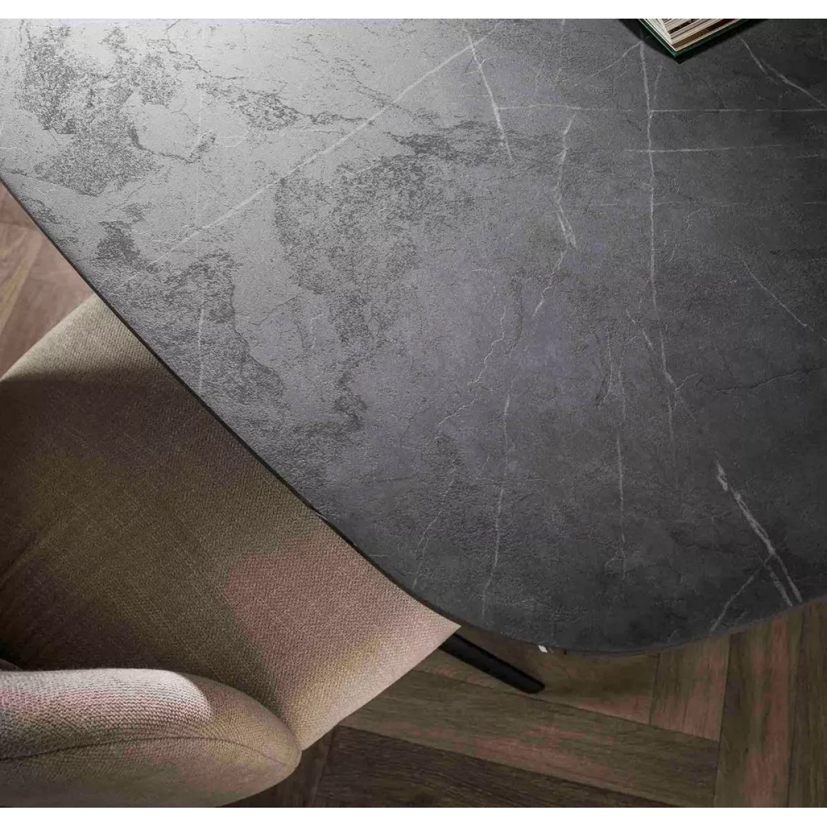 Table de repas ovale effet marbre - ROCK noir, MATHI DESIGN