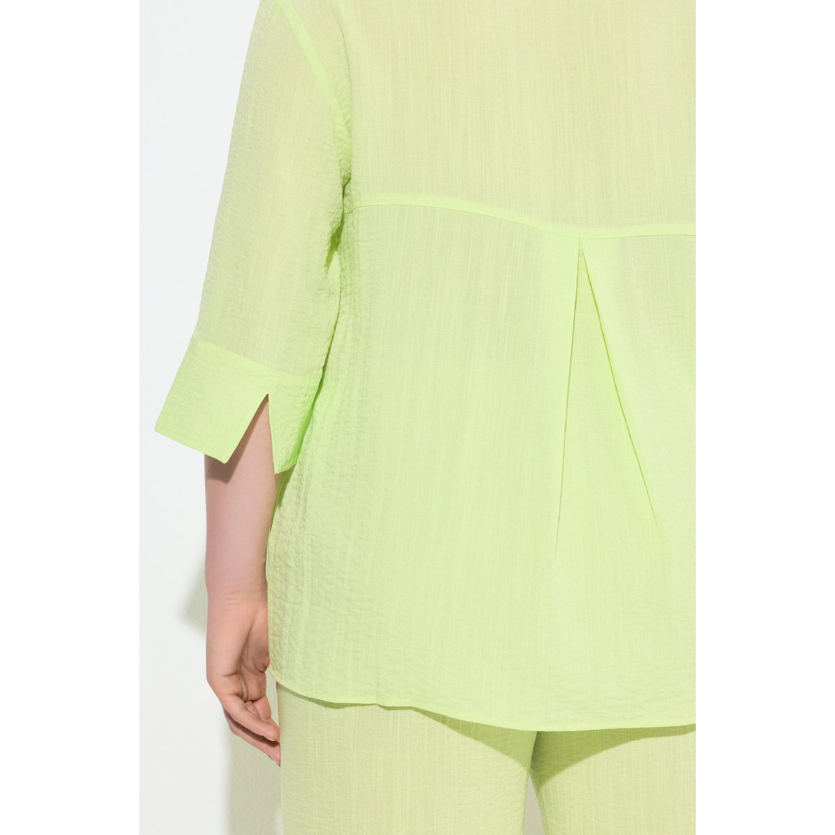 Chemisier à pli d'aisance. Manches 3/4 et vert lime, ULLA POPKEN