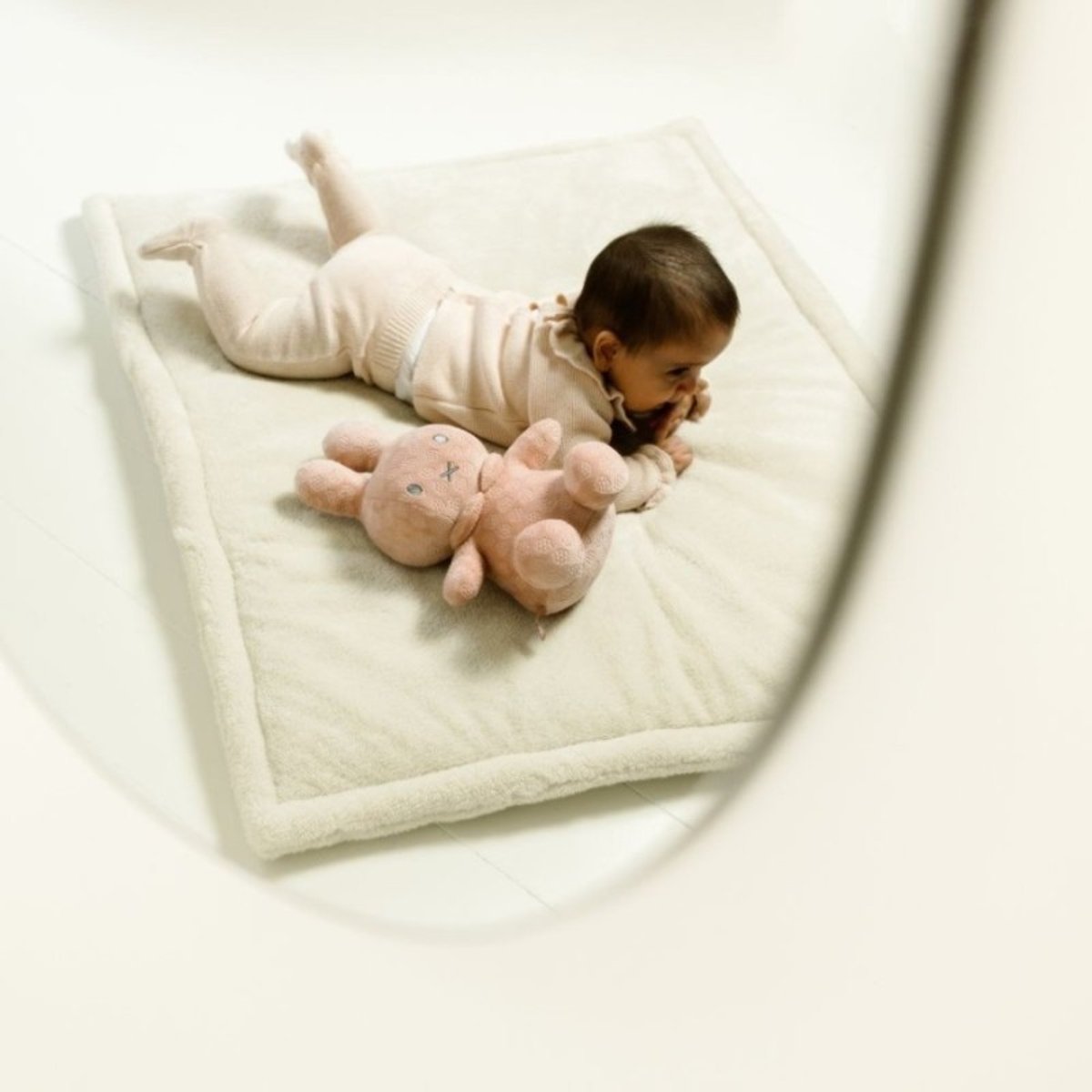 Peluche Miffy - Flower - 30cm rose, PIOUPIOU ET MERVEILLES