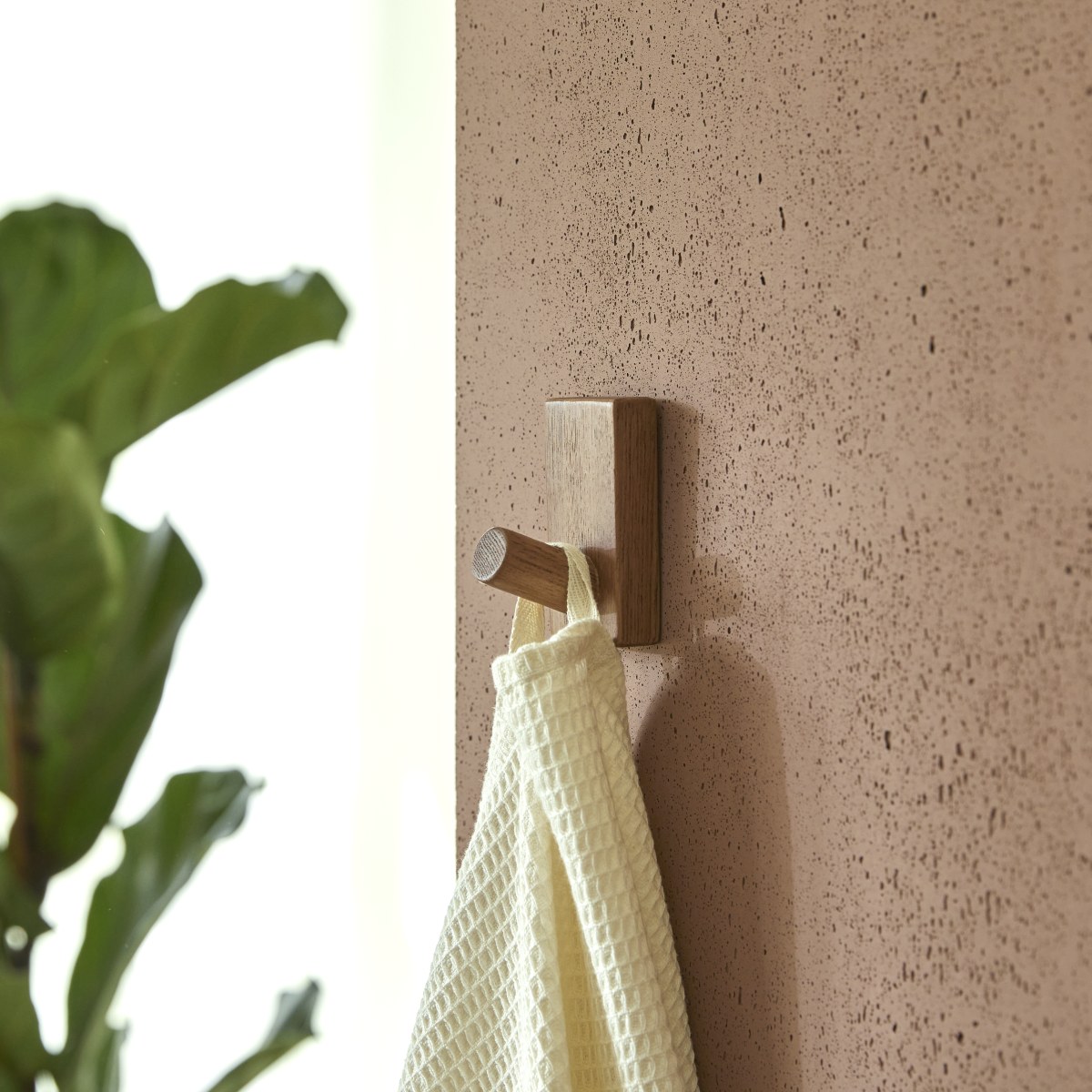 Patère en Chêne massif, SARA marron, TIKAMOON
