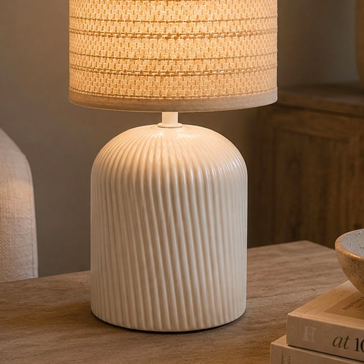 Lampe à poser céramique blanche 18x18x31.5cm blanc, VERSA