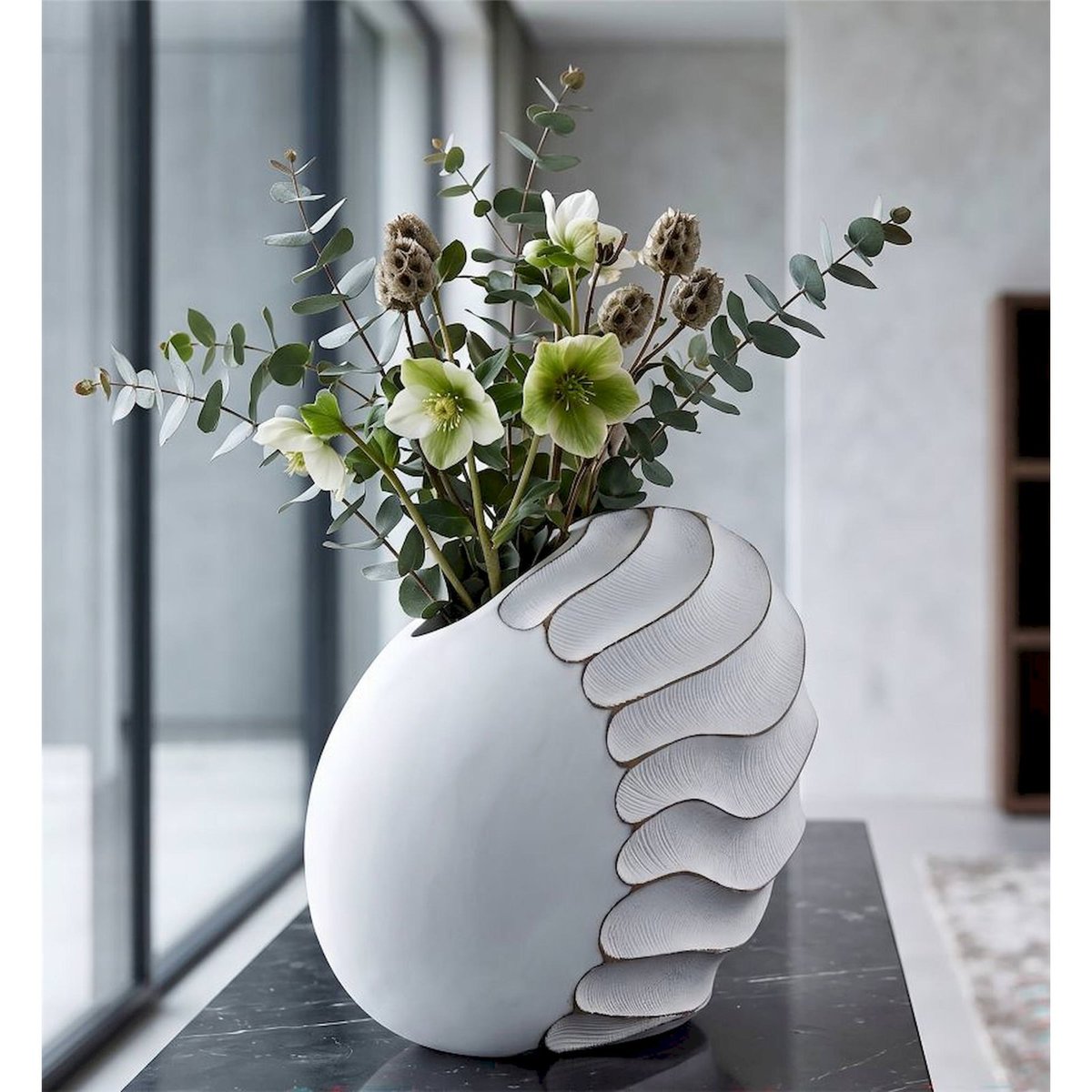 Vase rond à relief ondulé sculptural BOHO CHIC blanc patiné, RECOLLECTION