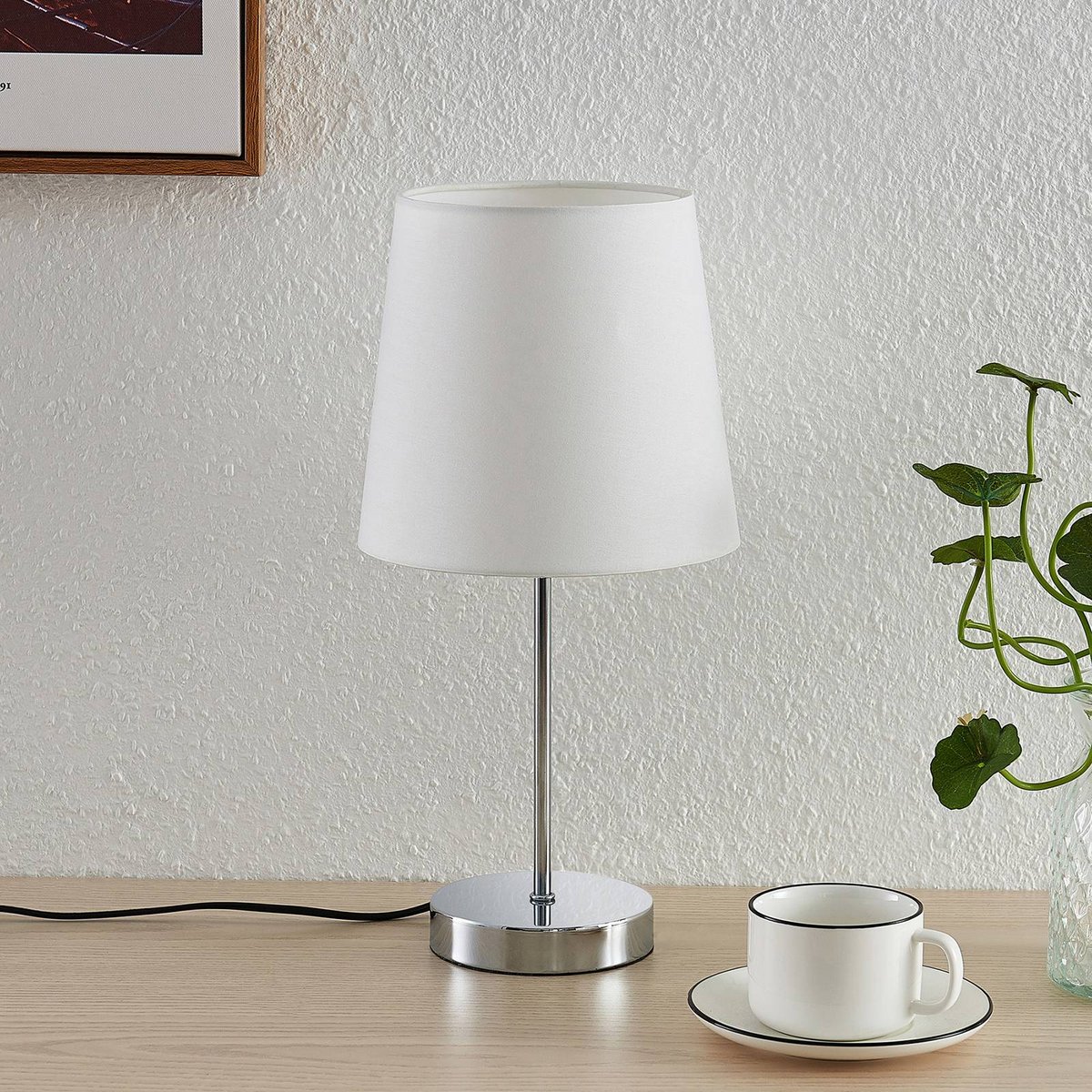 Lampe à poser en métal moderne, Leza chromé, blanc, LINDBY