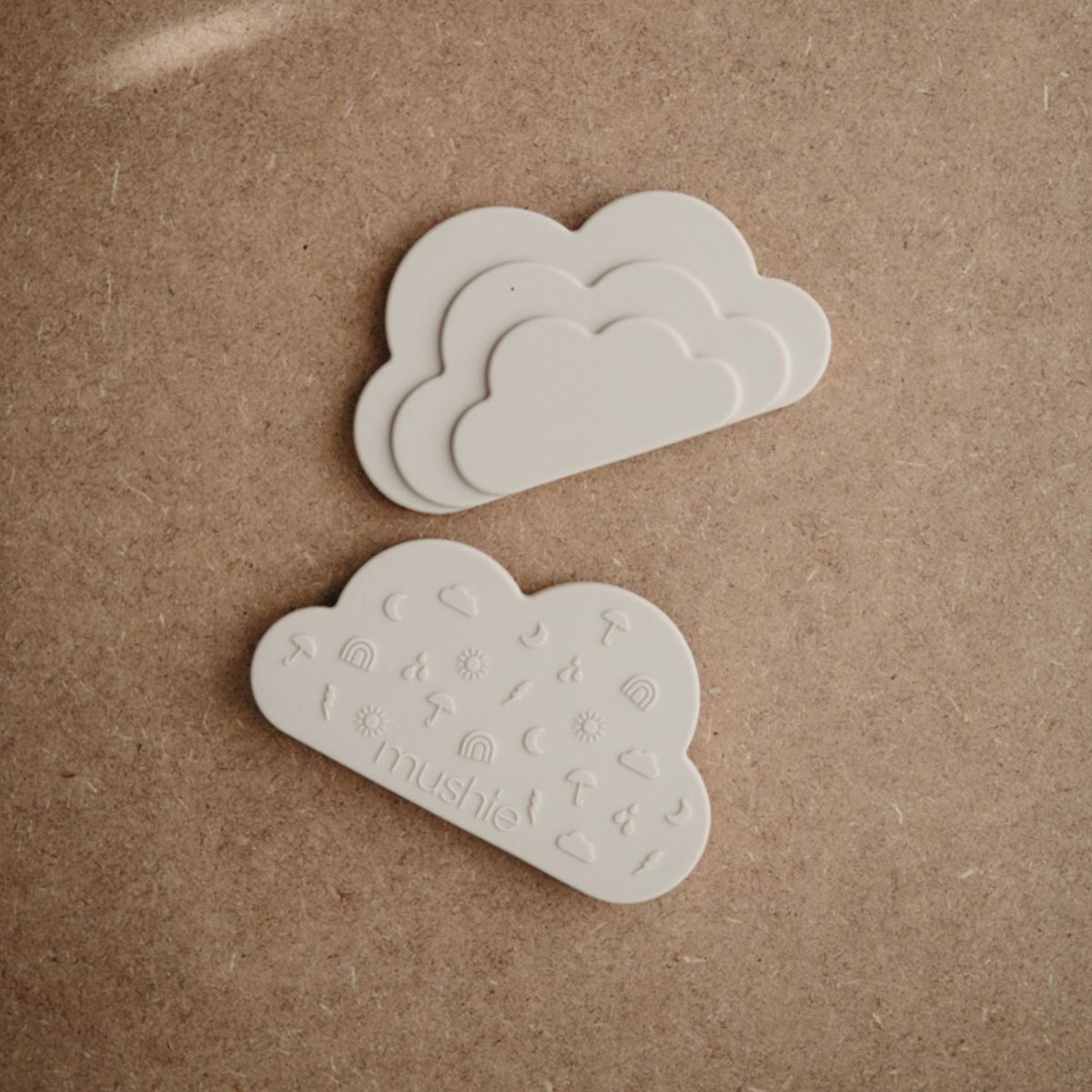 Jouet de dentition Nuage gris, MUSHIE