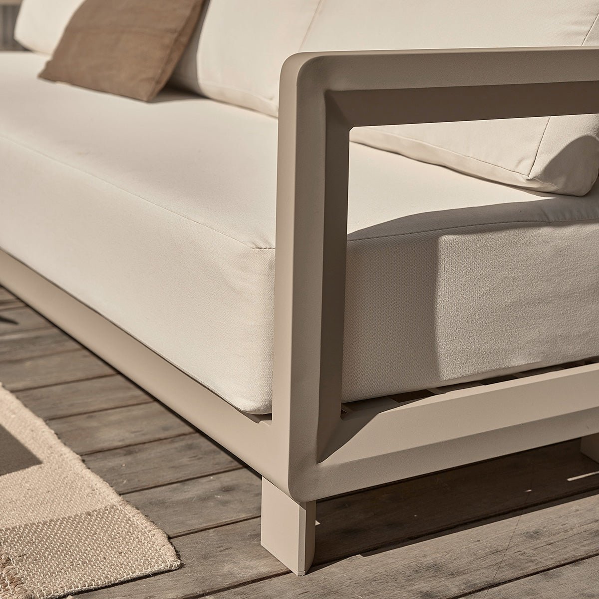 Salon de jardin bas en aluminium 5 places  CALIZA taupe, BERAH GETAH