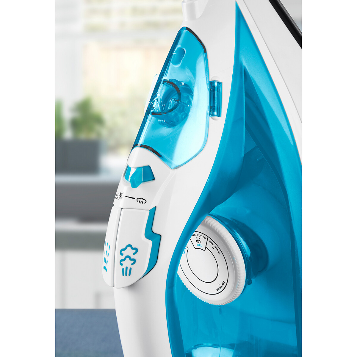 2800W Cord/Cordless Steam Iron - SI16410 white, SWAN