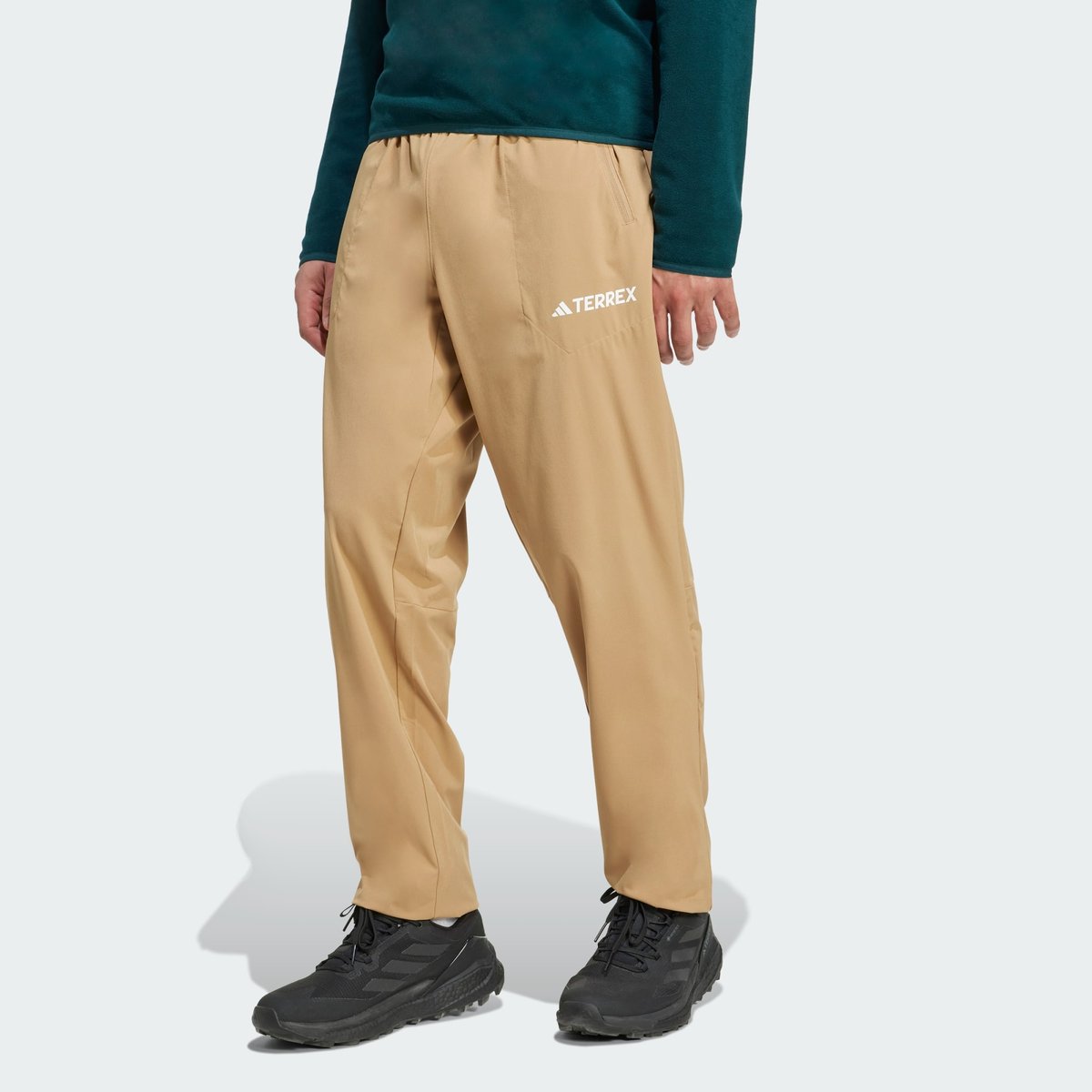 Pantalon Stretch Multi Essentials Pantalon Stretch Multi Essentials cardboard, adidas Performance