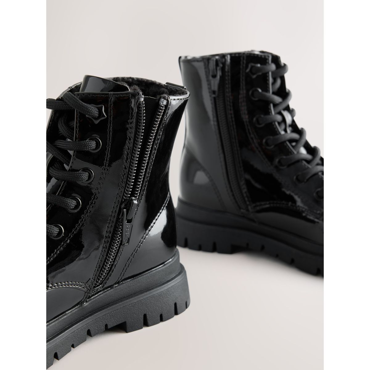 Bottines à lacets et doublure chaude noir, NEXT