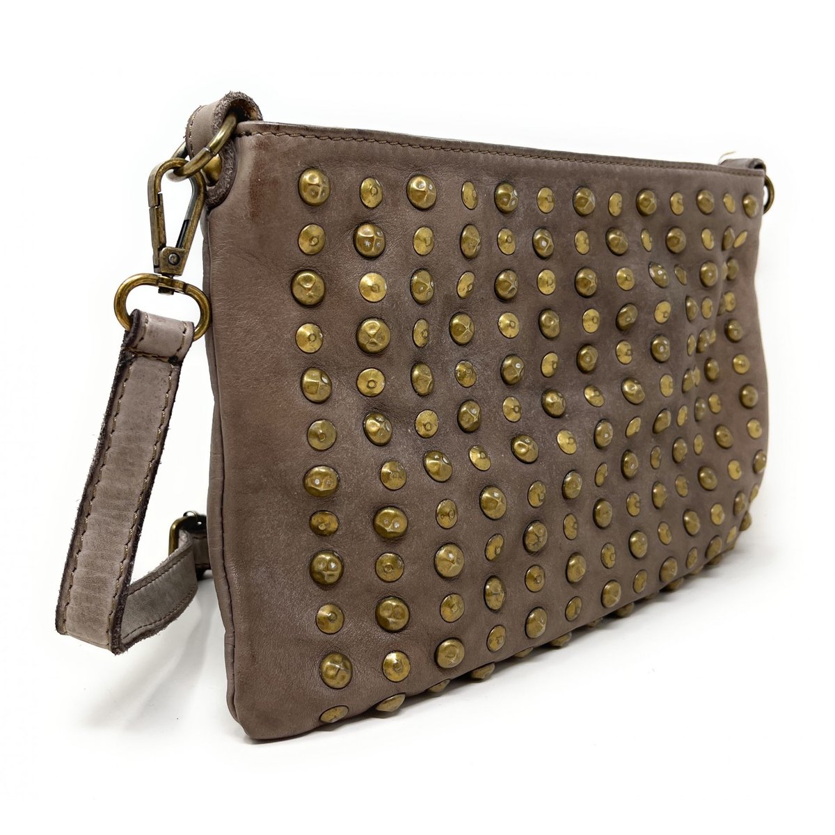 Pochette en cuir vintage clouté MISS DOTIE taupe, OH MY BAG