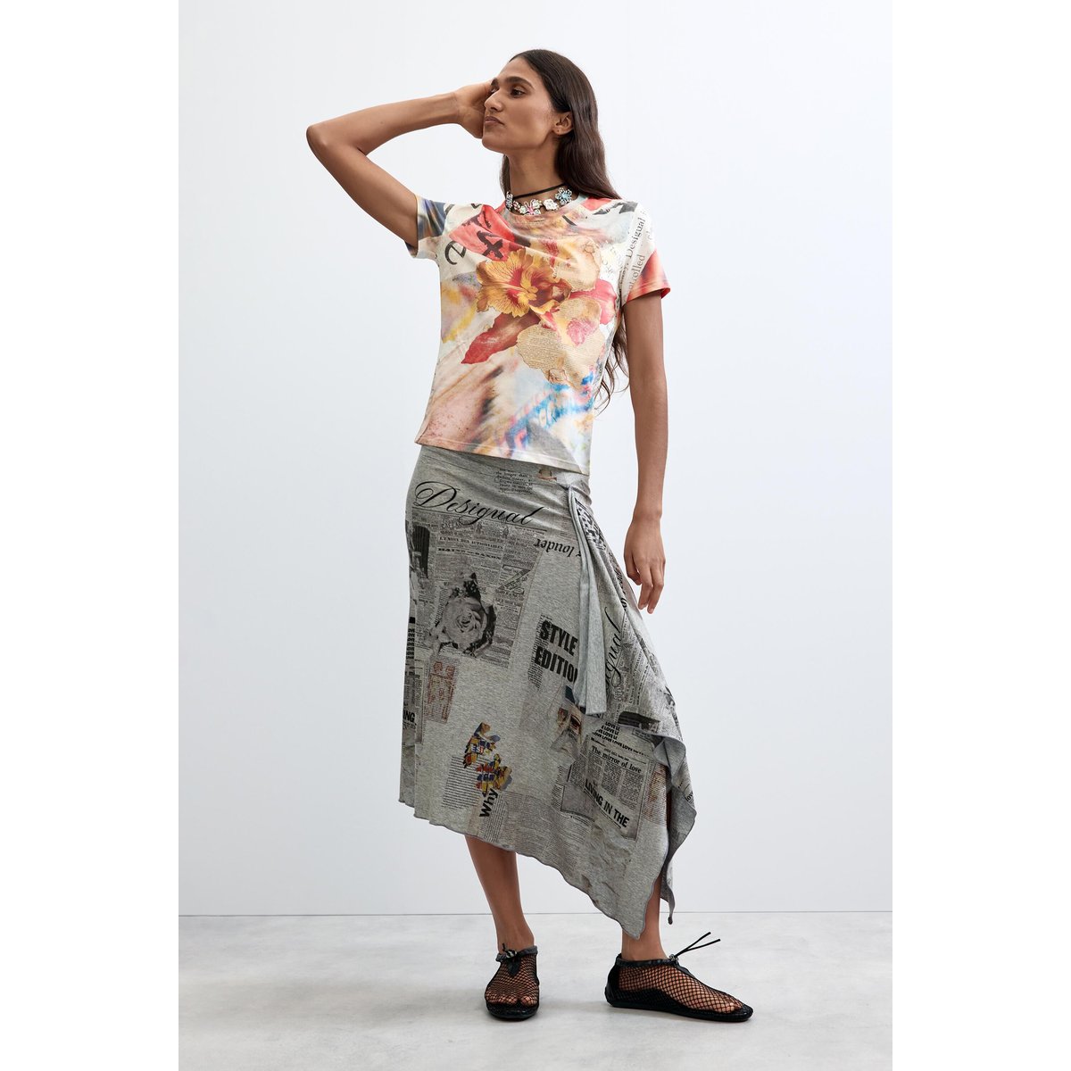 T-shirt imprimé à fleurs multicolore, DESIGUAL
