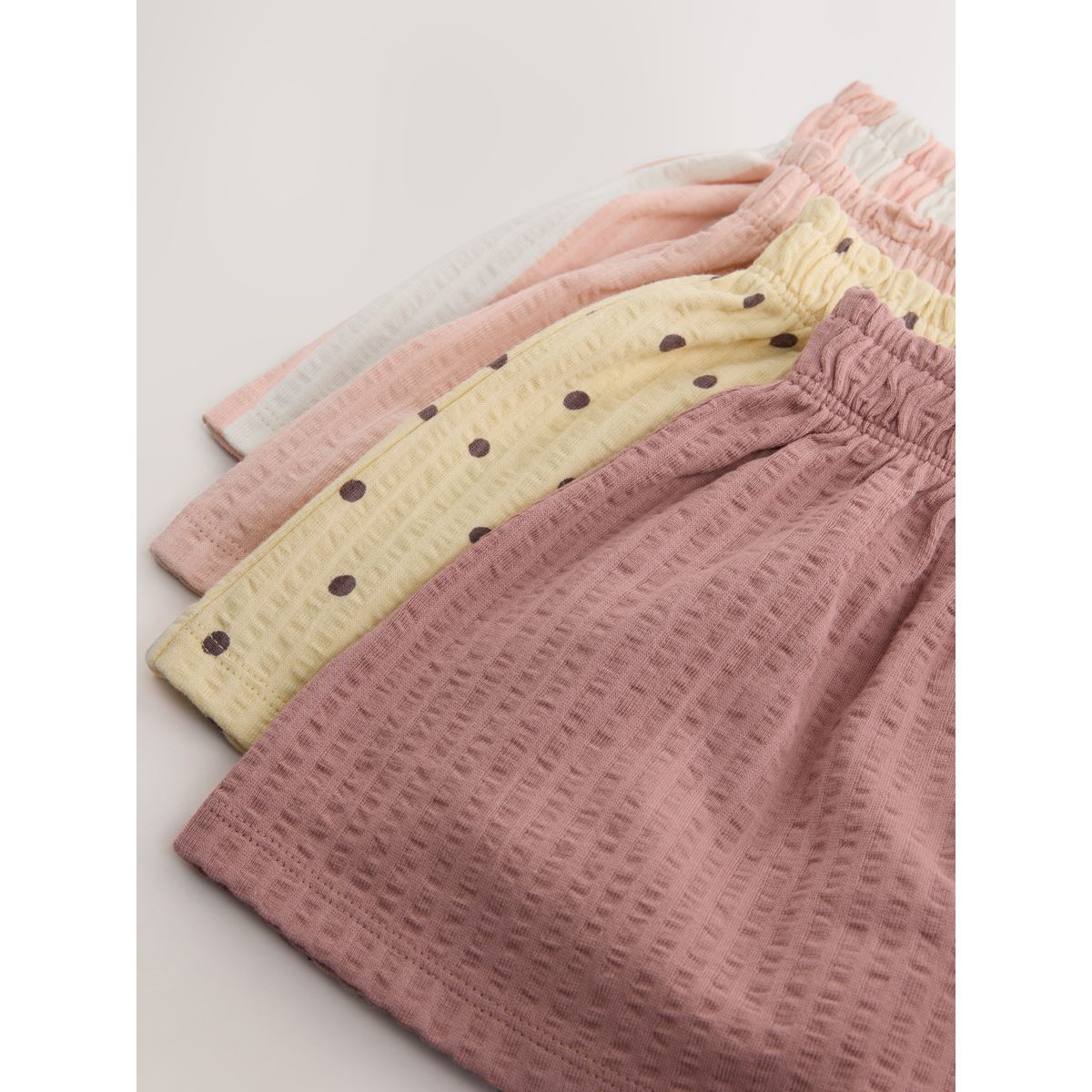 Short aux tons neutres, lot de 4 naturel, NEXT