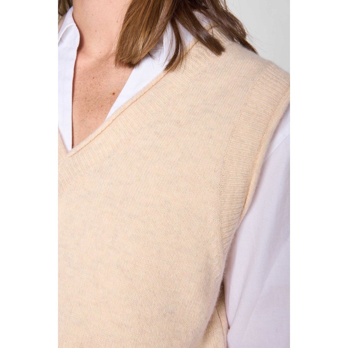 Pull sans manches BASILE en 100% laine beige, Maison 123