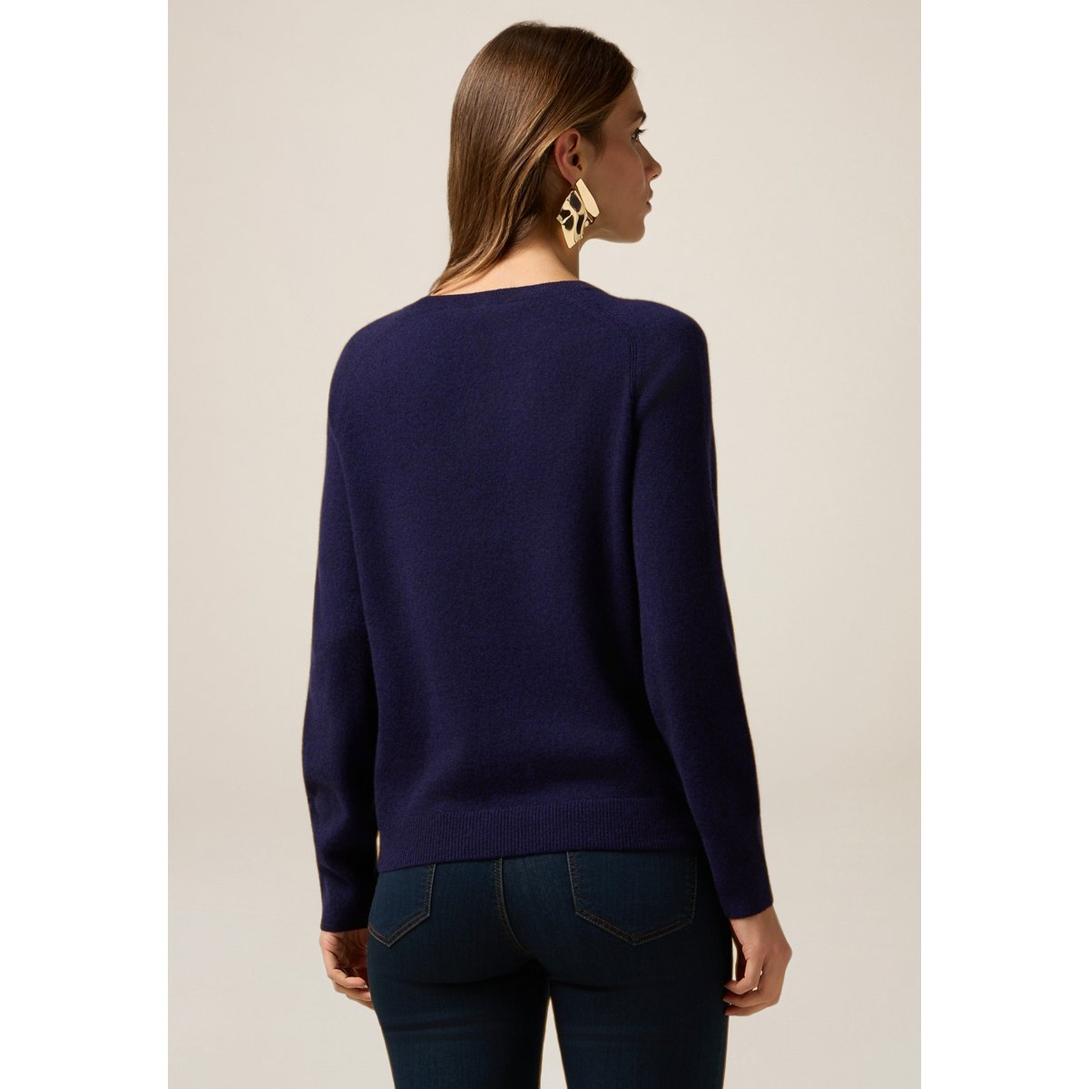 Pull ras du cou bleu, OLTRE