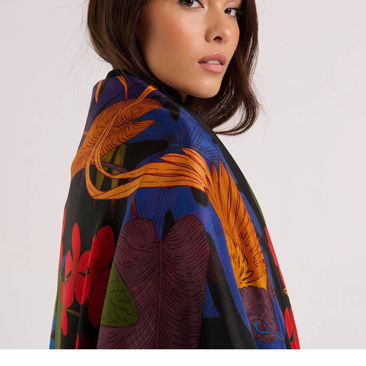 Foulard Medium à motifs PANTHERE noir, WILD