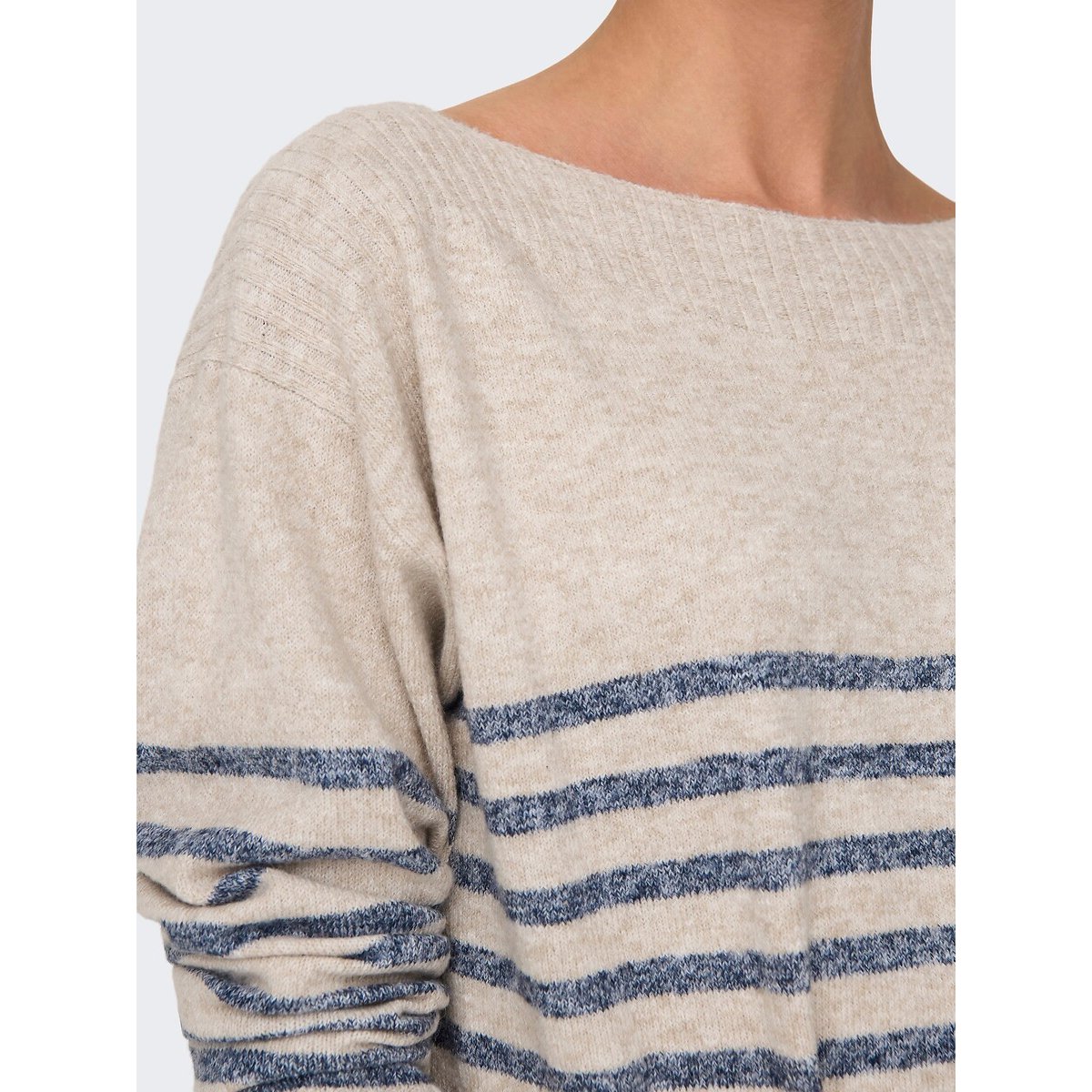 Pull con scollo a barchetta a righe beige a strisce blu, ONLY