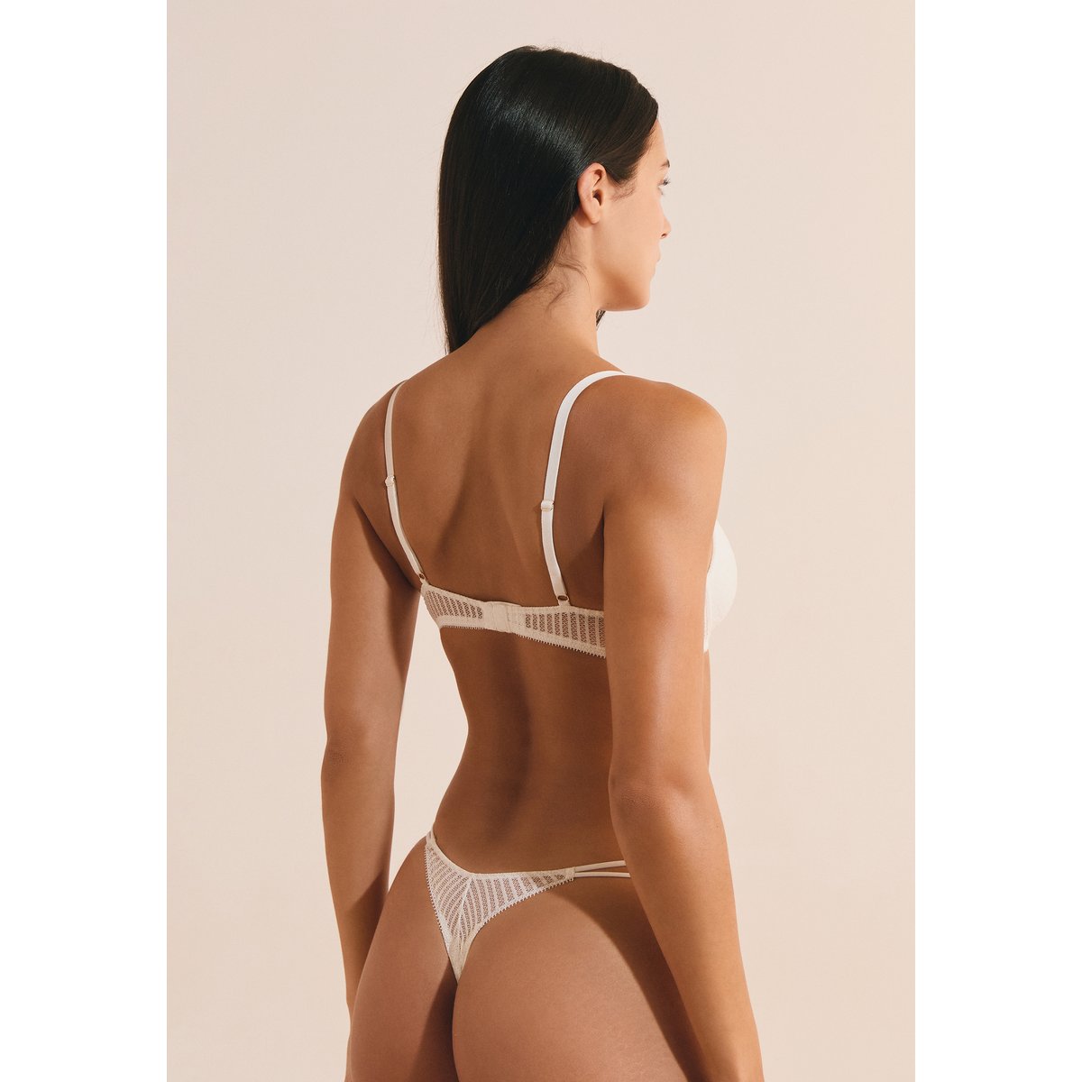 Soutien-gorge N.4 - Le coques fines en dentelle OASIS ecru, ETAM