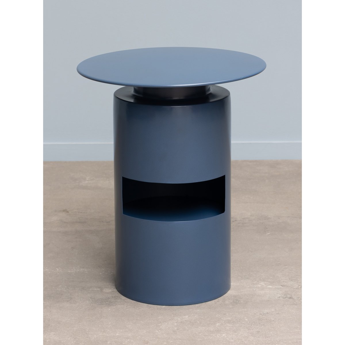 Table d'appoint en métal SHIFUMI bleu, CHEHOMA