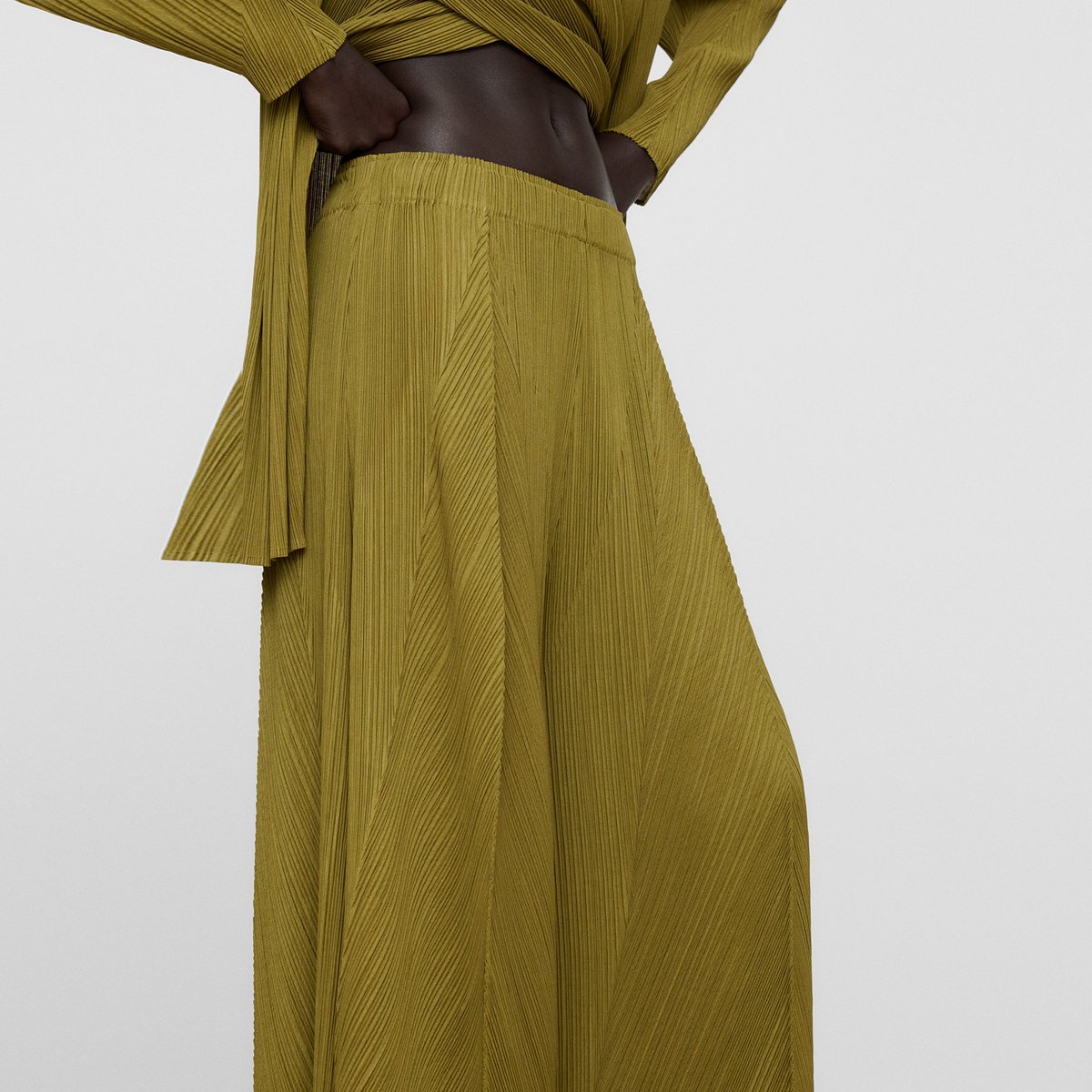 Pantalon à taille élastiquée et jambe large vert olive, ADOLFO DOMINGUEZ