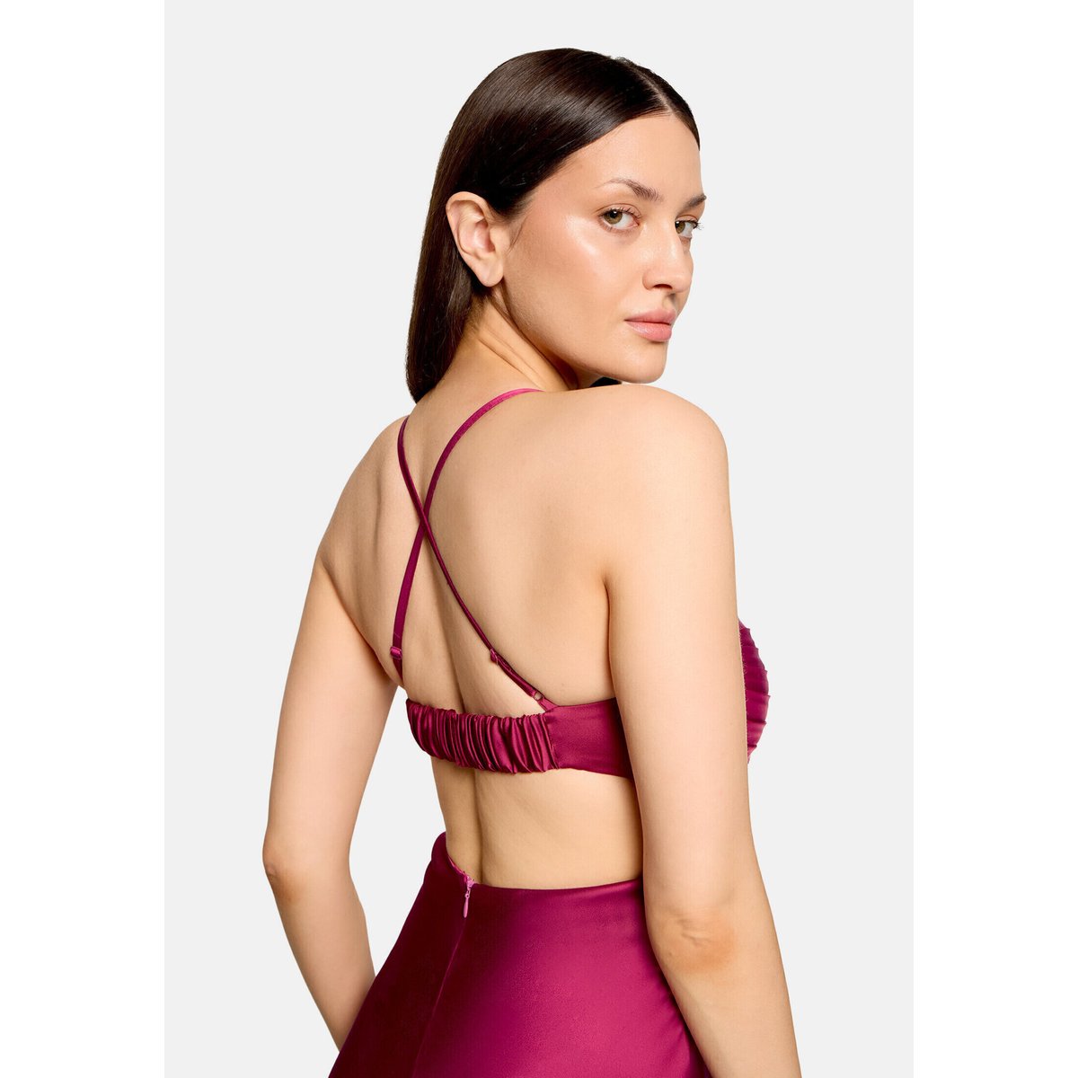 Robe de cocktail à découpes dark fuchsia, VERA MONT