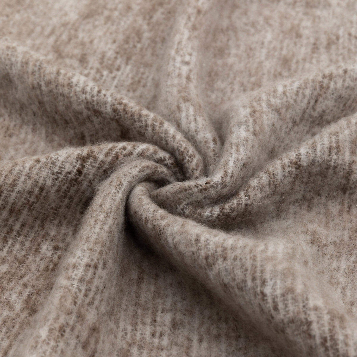 Neutral Cosy Throw walnut, SO'HOME