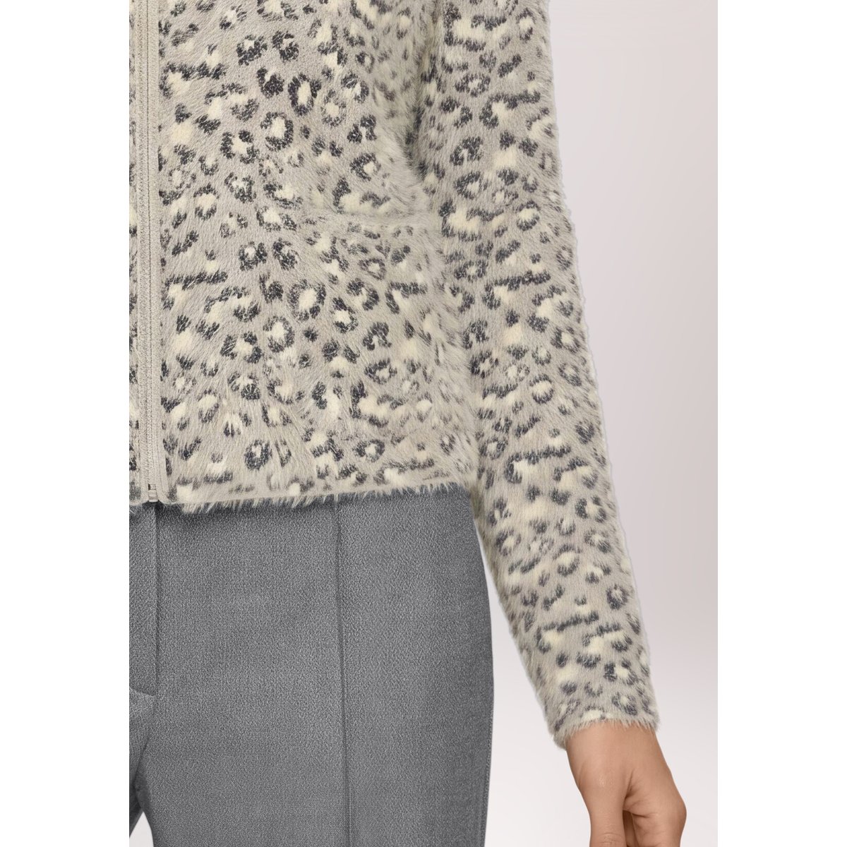 Cardigan en maille casual à poches plaquées patch grey/beige, BETTY BARCLAY