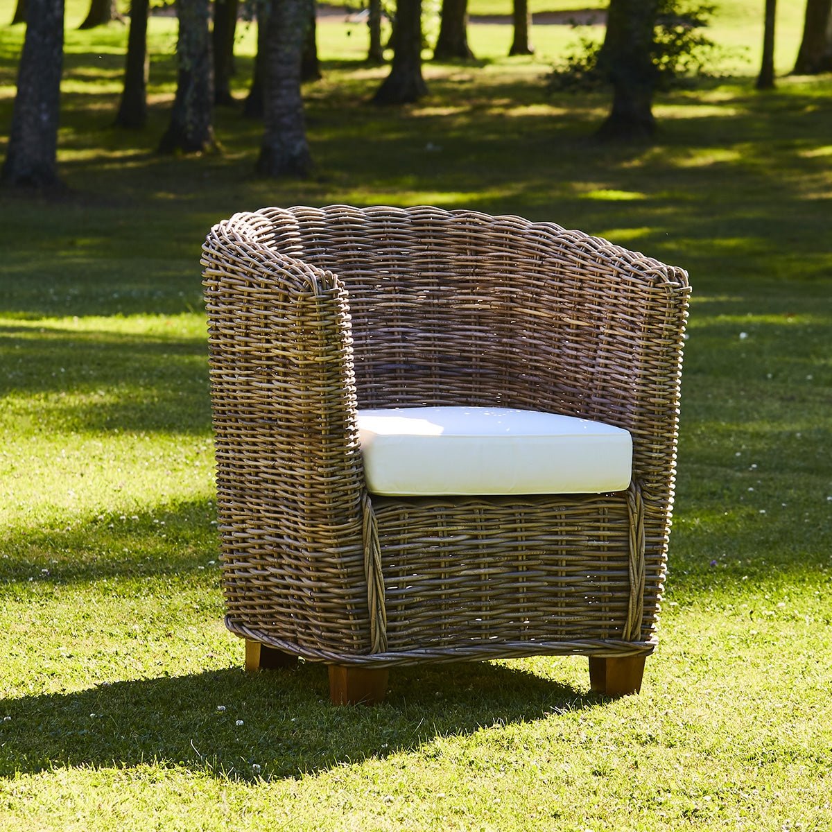 Fauteuil de jardin en kubu arrondi MUSA naturel, BERAH GETAH