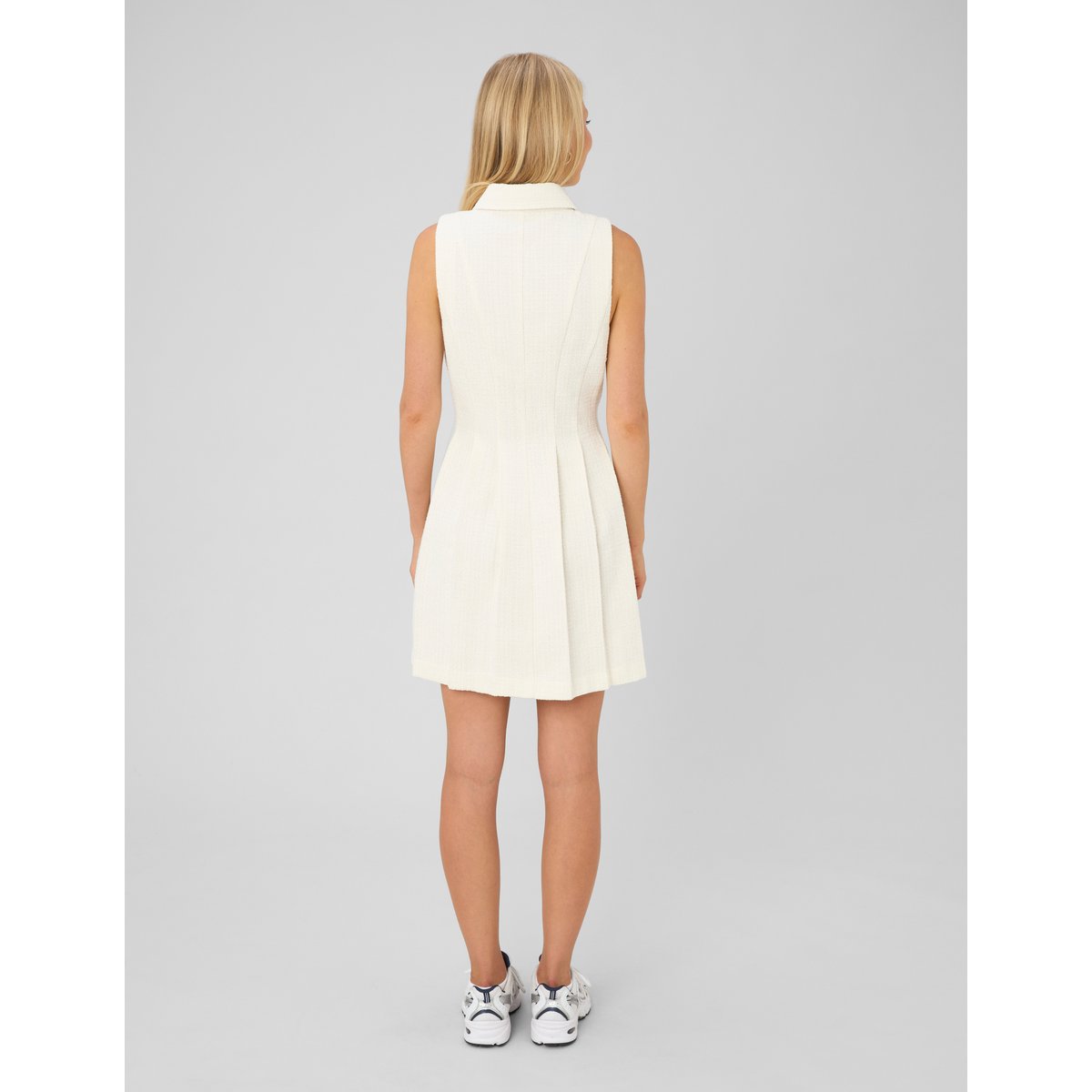 Robe sans manches boutonnée blanc écru, BZB