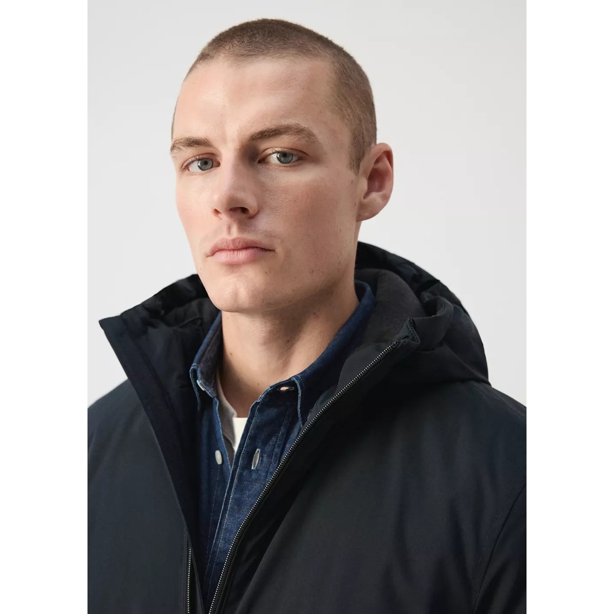 Blouson technique à capuche imperméable bleu nuit, MANGO MAN