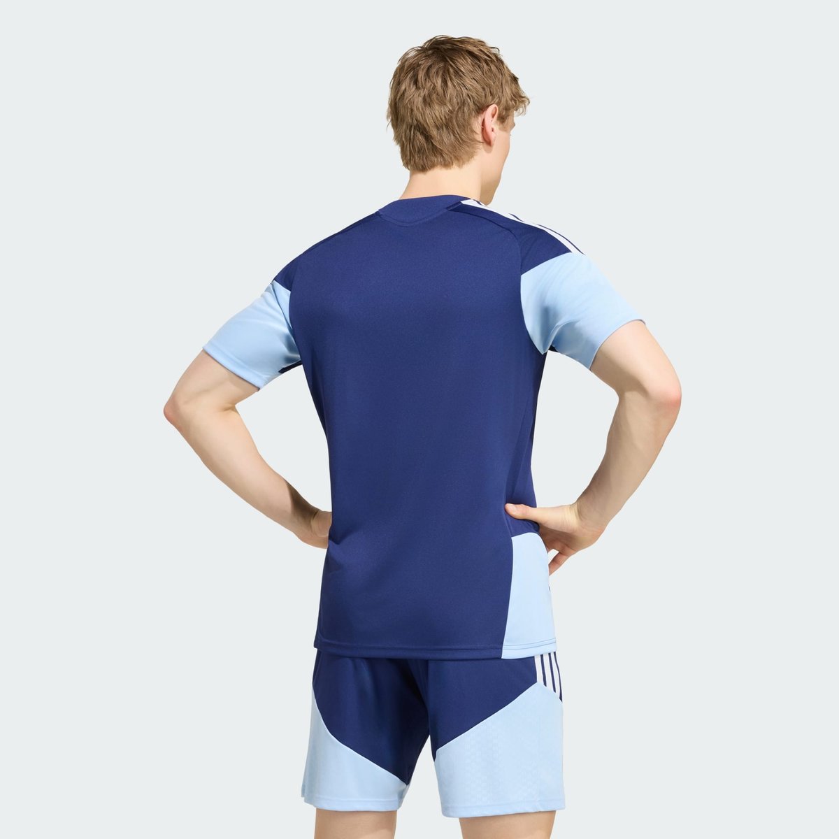 Maillot D'entraînement Ajax 26/27 Tiro26 Maillot D'entraînement Ajax 26/27 Tiro26 night sky / glow blue, adidas Performance