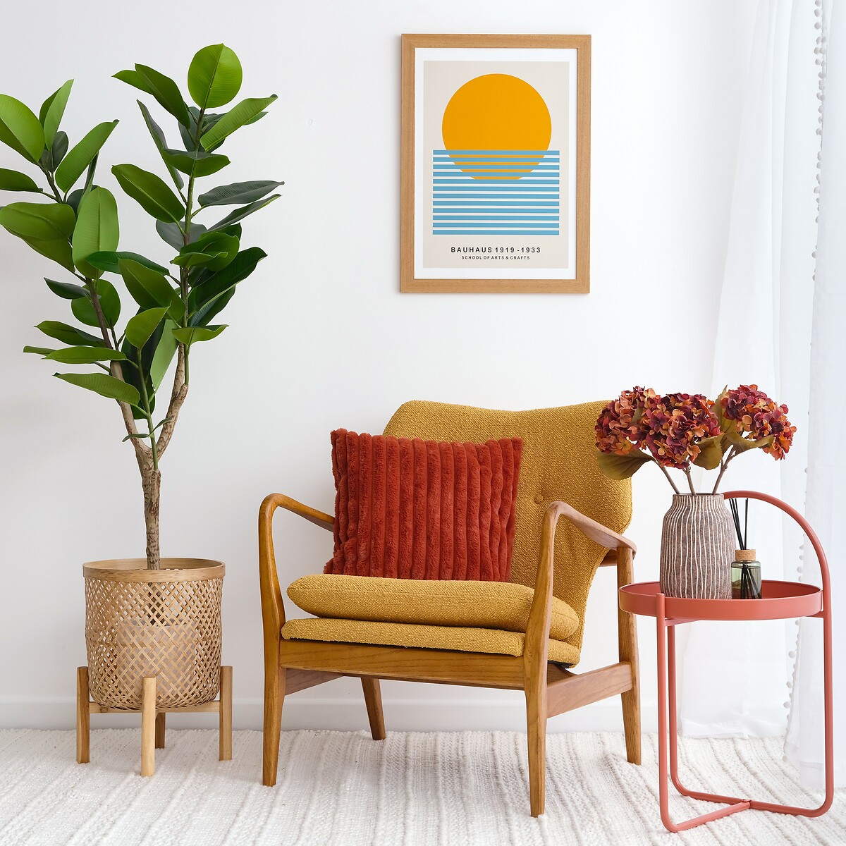 Jeni Textured Boucle Mid Century Armchair ochre, ÉDITÉ