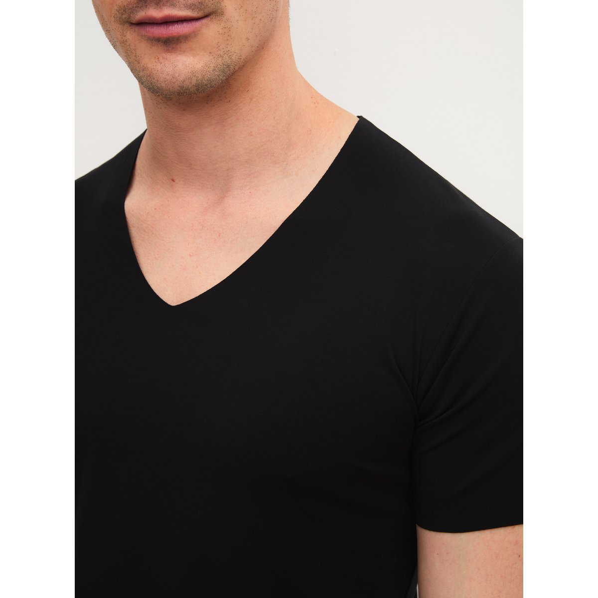 T-Shirt à manches courtes manches courtes Modal CLEAN LINE noir, CALIDA