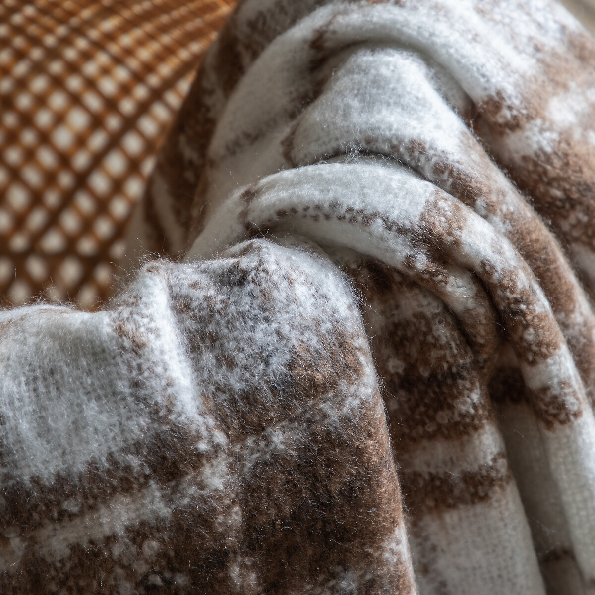 Check Faux Mohair Throw tan, ÉDITÉ
