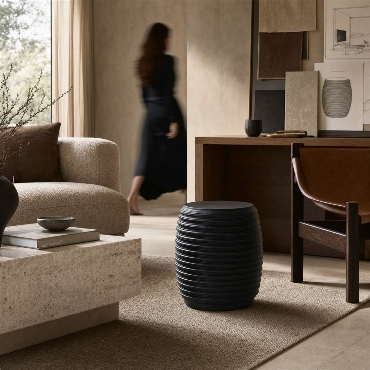 Tabouret en fibre de pierre noir mat, RECOLLECTION