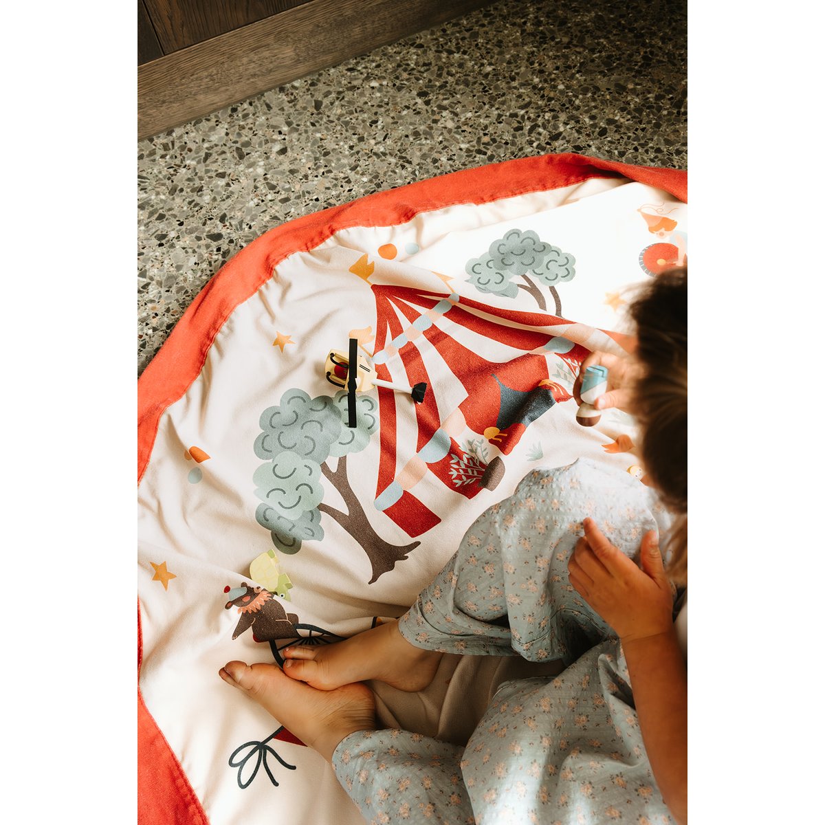 play&go - tapis de jeu & sac à jouets - circus multicolor, PLAY ET GO